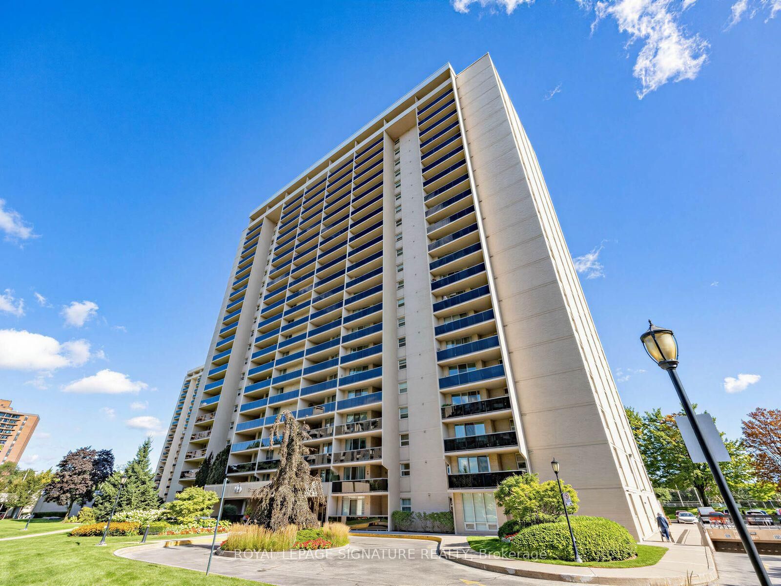 Property Photo:  299 Mill Road 1103  ON M9C 4V9 