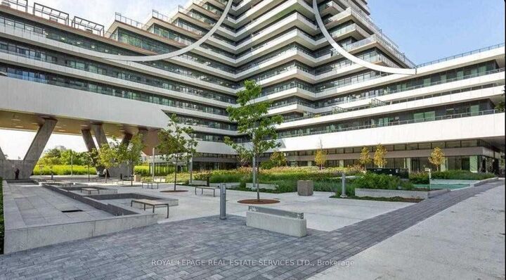 Property Photo:  30 Shore Breeze Drive 2615  ON M8V 0J1 