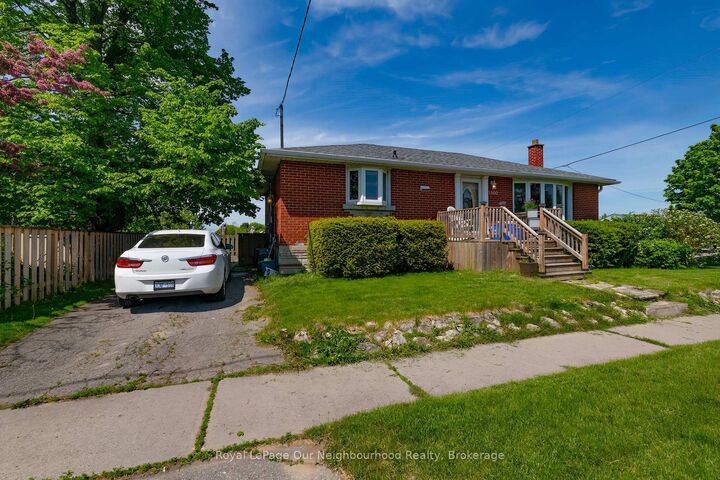 Property Photo:  1500 Lakeside Street  ON L1J 3Y3 