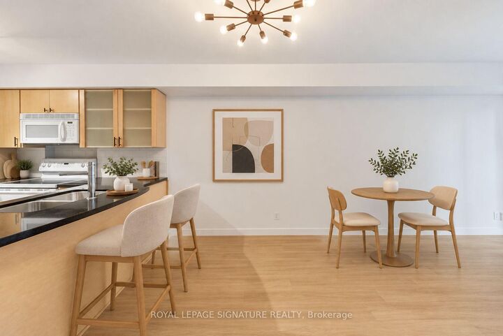 Property Photo:  1005 King Street W 405  ON M6K 3M8 