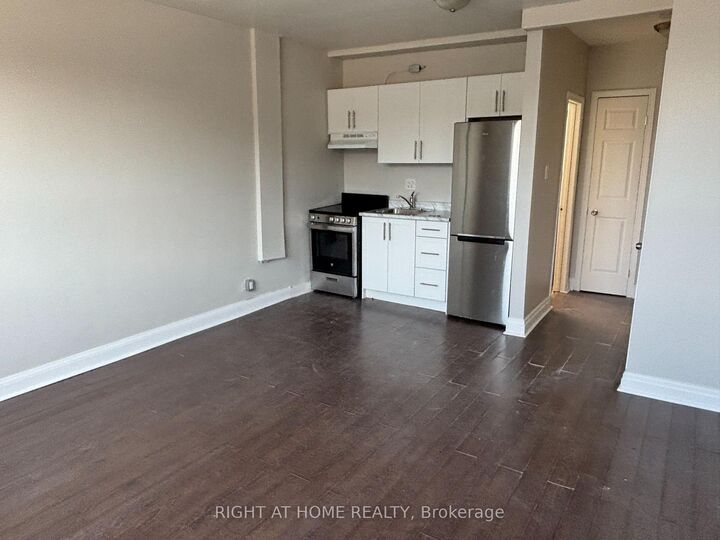Property Photo:  503 Oakwood Avenue Unit 2 Upper  ON M6E 2W9 