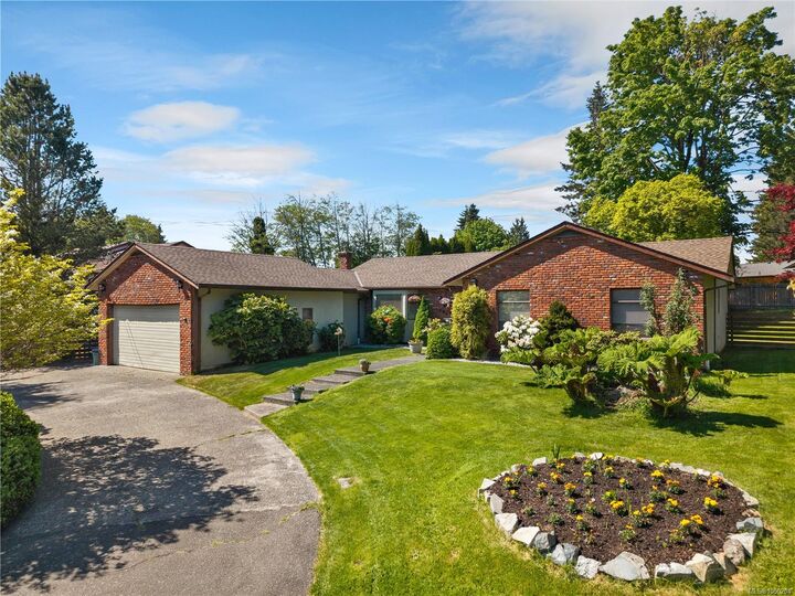 Property Photo:  1930 Gillian Pl  BC V9W 6B6 