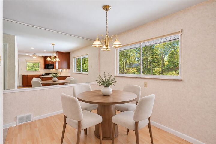 Property Photo:  4043 Ewalt Rd  PA 15044 