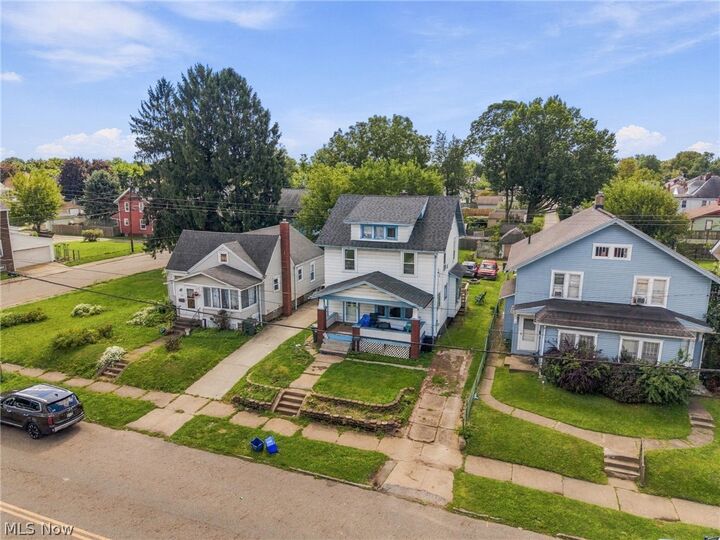 Property Photo: 3210 9th Street SW OH 44710