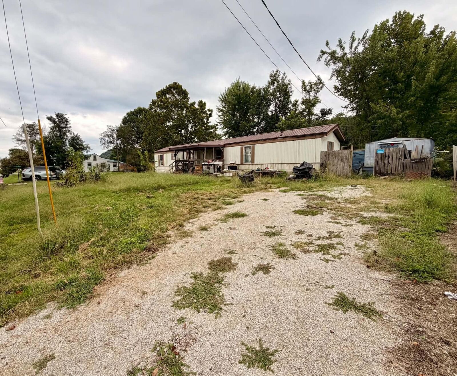 Property Photo: 259 W 2nd Avenue KY 41175