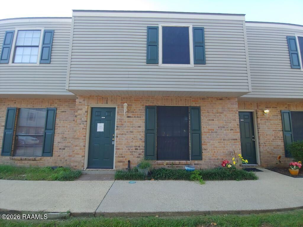 Property Photo:  100 Winchester Drive 204  LA 70506 
