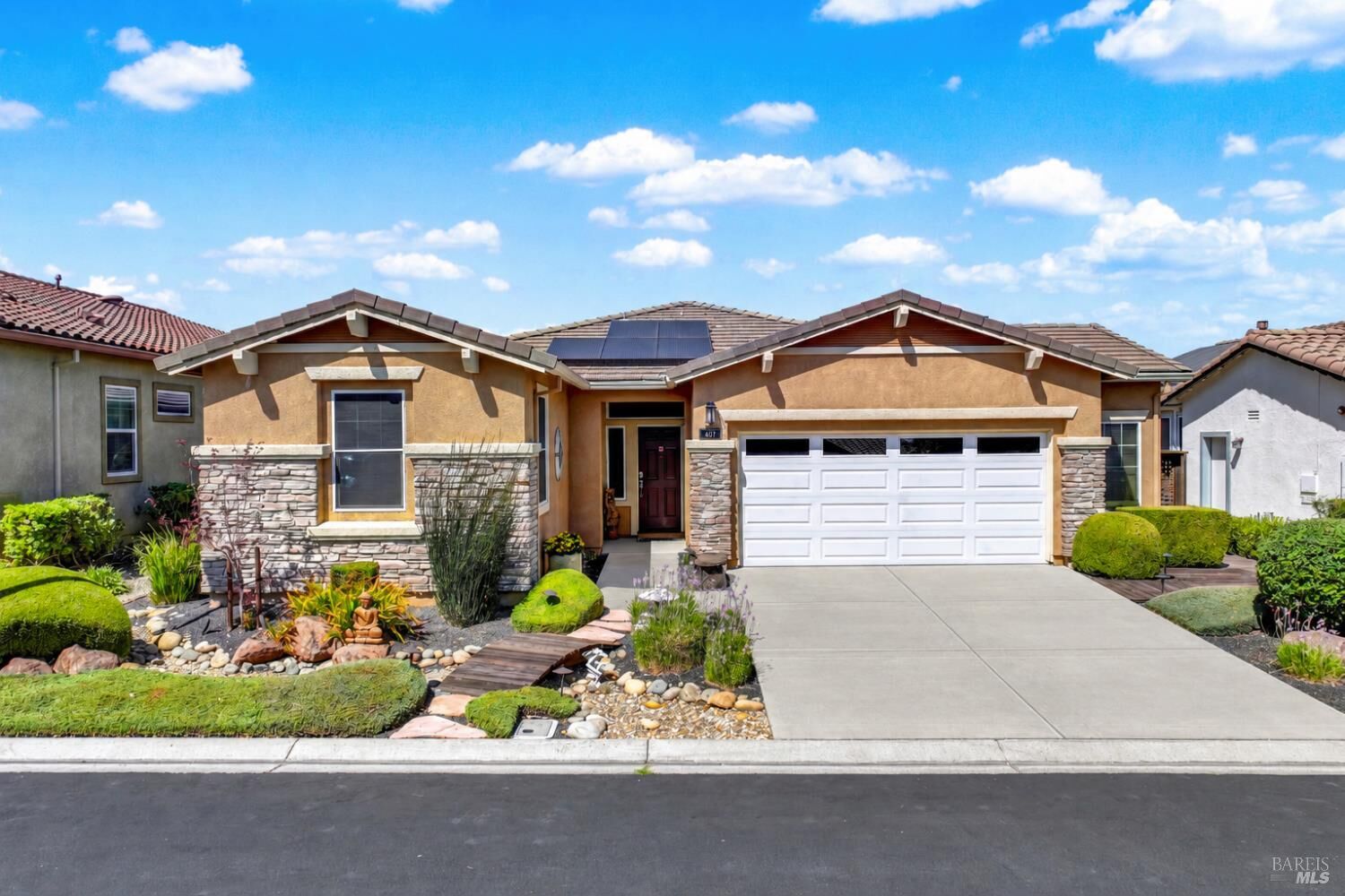 Property Photo:  407 Three Rivers Way  CA 94571 