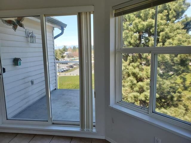 Property Photo:  12739 72 Ave Avenue 403  BC V3W 2M7 