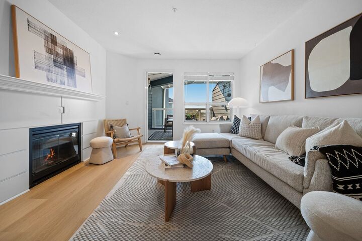 Property Photo: 12931 Railway Avenue 422 BC V7E 6M5