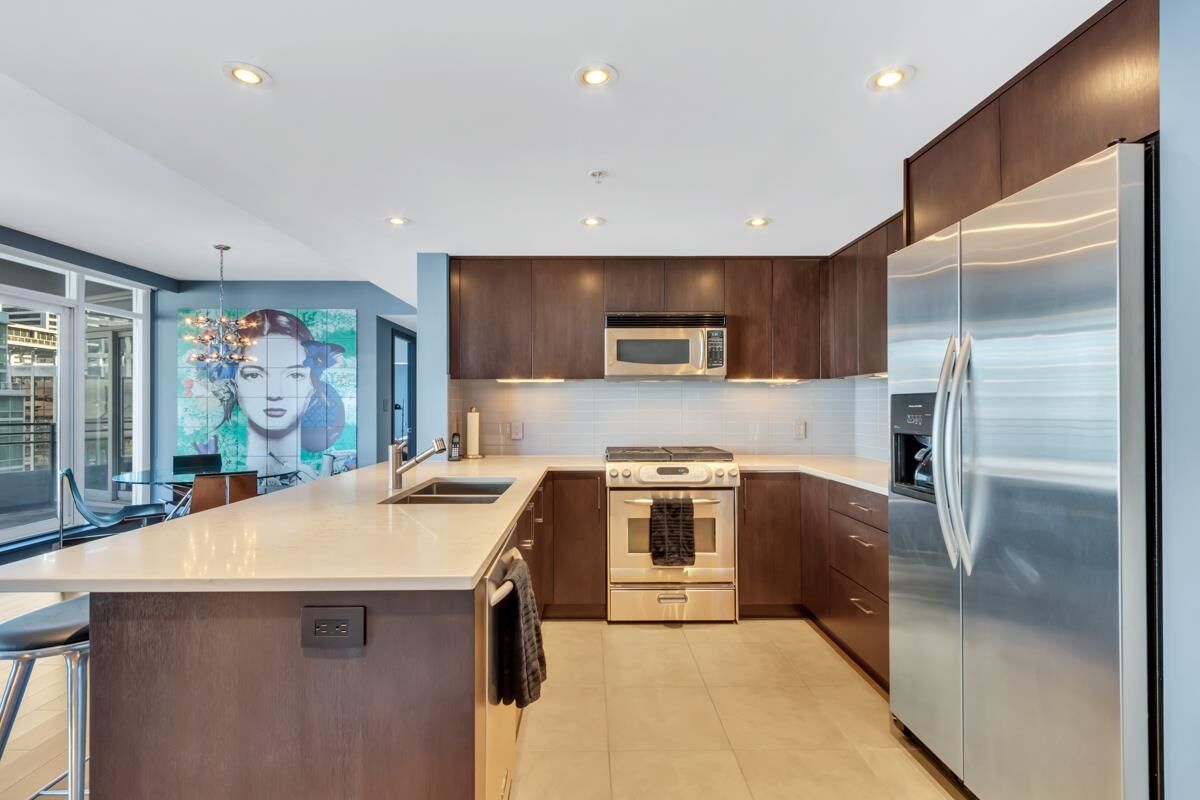 Property Photo:  1205 W Hastings Street 2104  BC V6E 4T7 