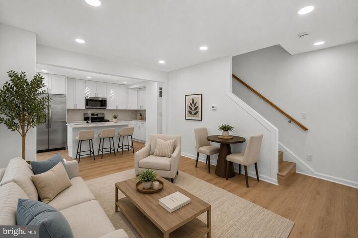 Property Photo:  