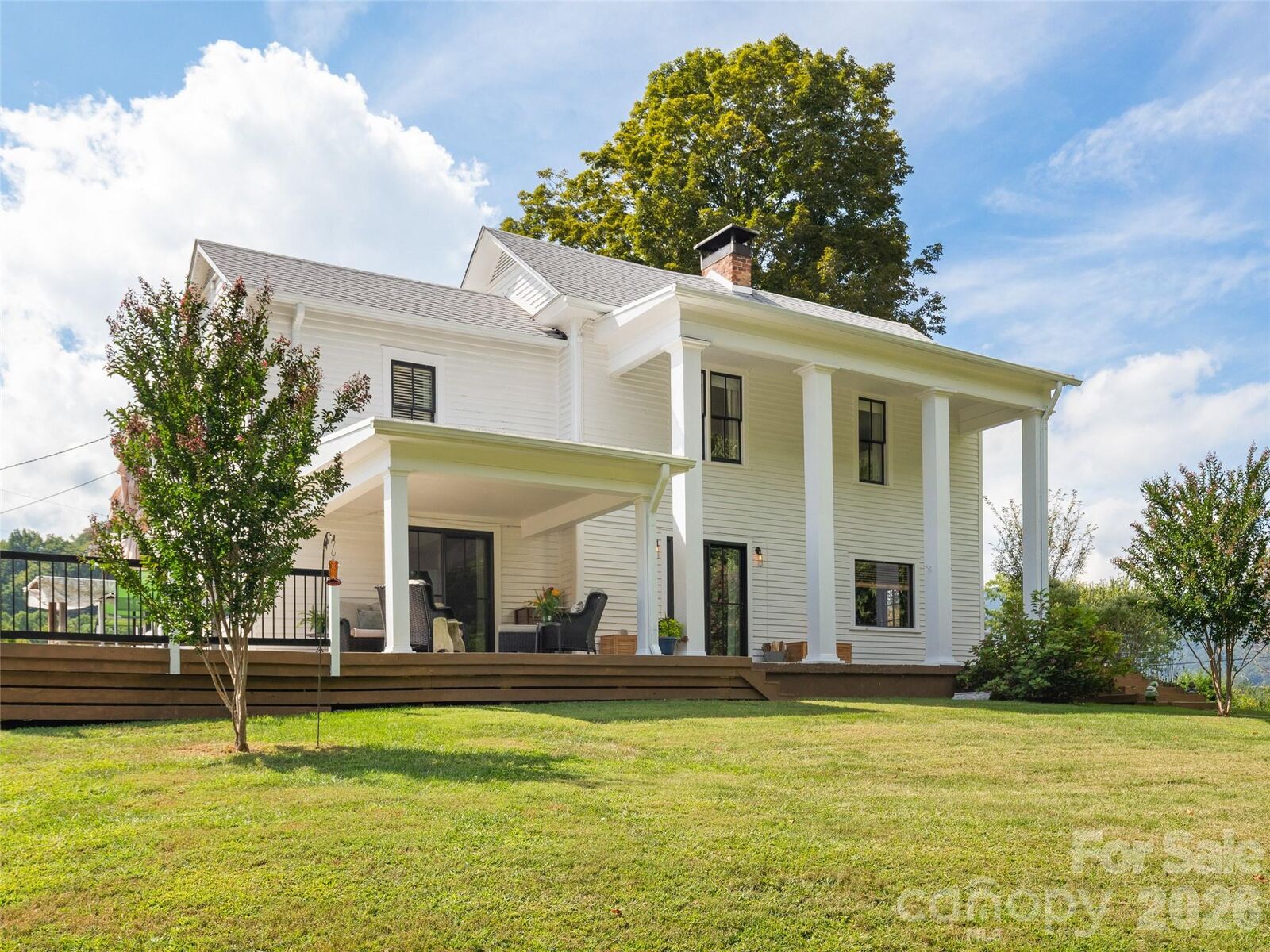 Property Photo:  609 Auburn Road  NC 28786 