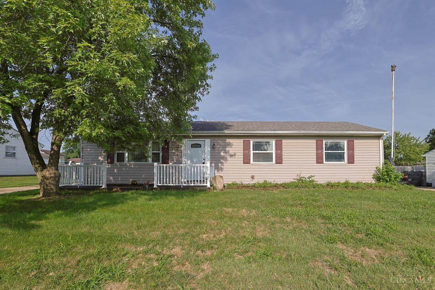 Property Photo:  907 Arthur Street  OH 45067 
