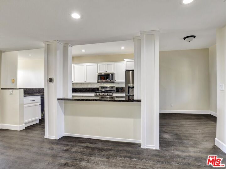 Property Photo: 2604 E 20th St, Unit 205E CA 90755