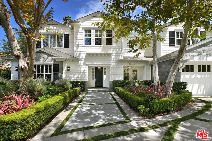 Property Photo:  4760 Amigo Ave  CA 91356 