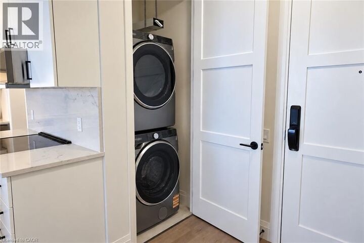 Property Photo:  93 Arthur Street South 1309  ON N1E 0T3 