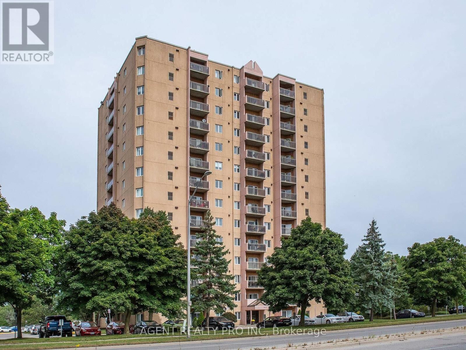 Property Photo:  860 Commissioners Street East 1107  ON N6C 2V5 