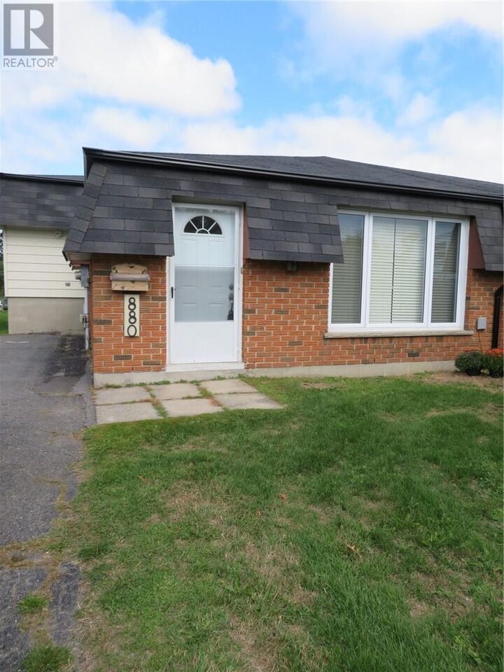 Property Photo: 880 Woodbine Avenue ON P3A 5A8