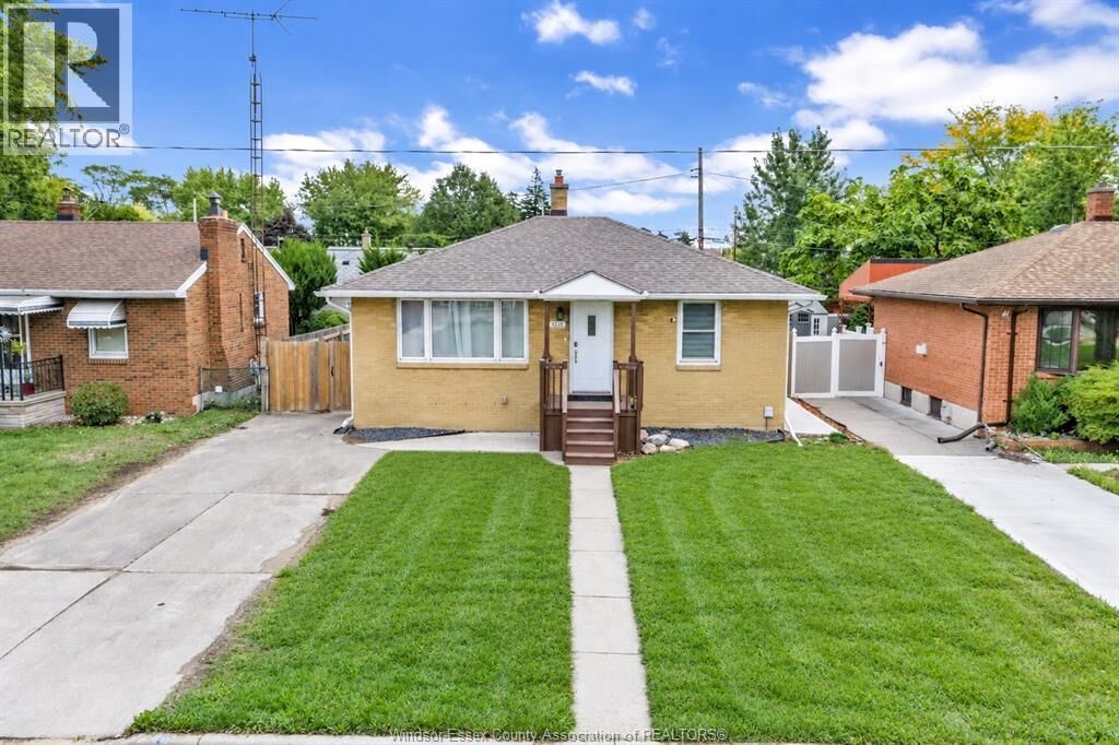 Property Photo:  1202 Harrison  ON N9C 3J5 