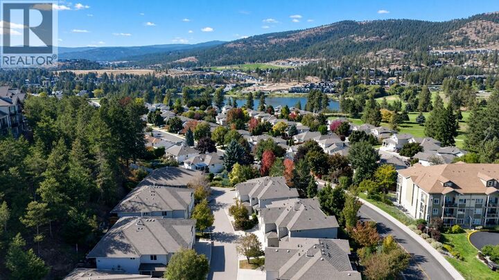Property Photo:  2175 Shannon Ridge Drive 5  BC V4T 2L1 
