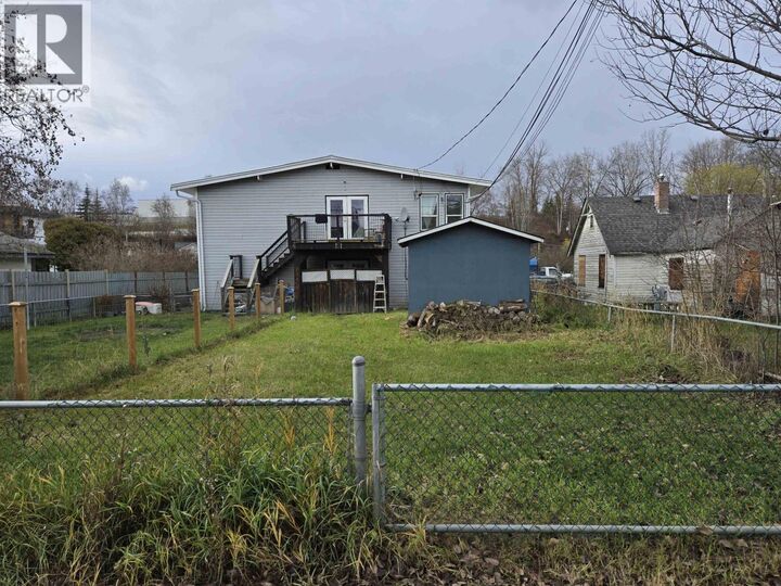 Property Photo:  392 Elliott Street  BC V2J 1Y5 