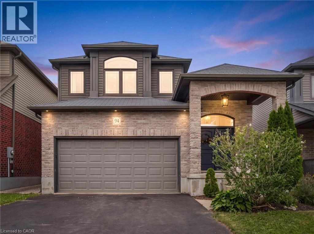 Property Photo:  94 Maplecrest Drive  ON N0B 1M0 