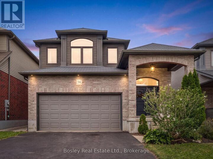 Property Photo: 94 Maplecrest Drive ON N0B 1M0