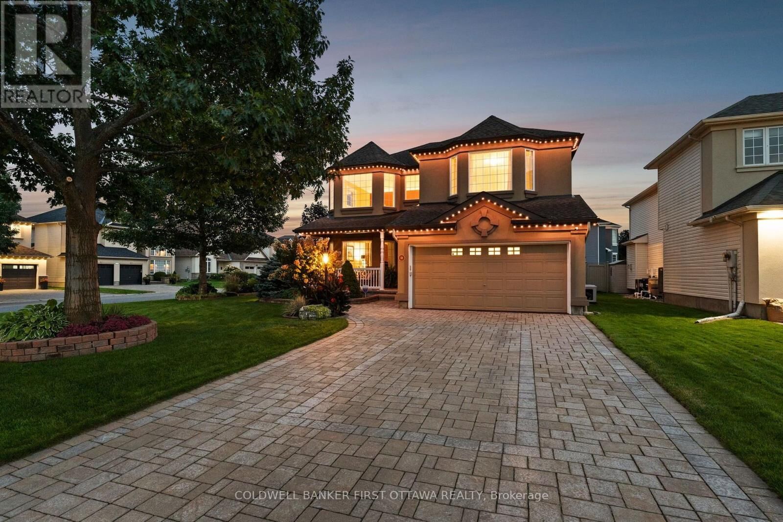Photo de la propriété: 58 Golflinks Drive ON K2J 5L8