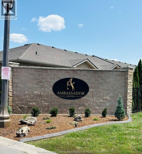 Property Photo: 6114 Tiburon Crescent ON N9J 3Y7