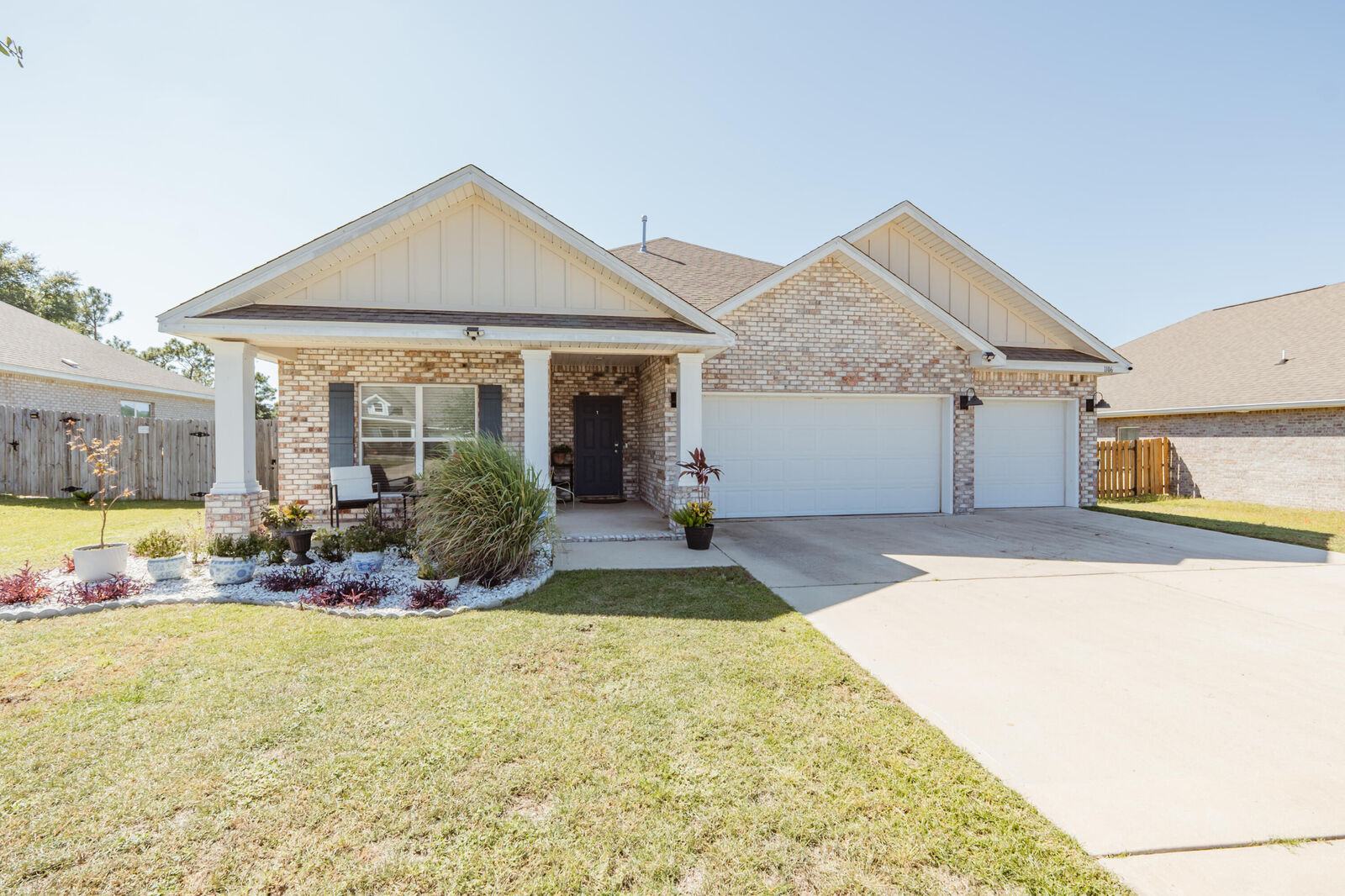 Property Photo:  1106 Shoal River Drive  FL 32539 