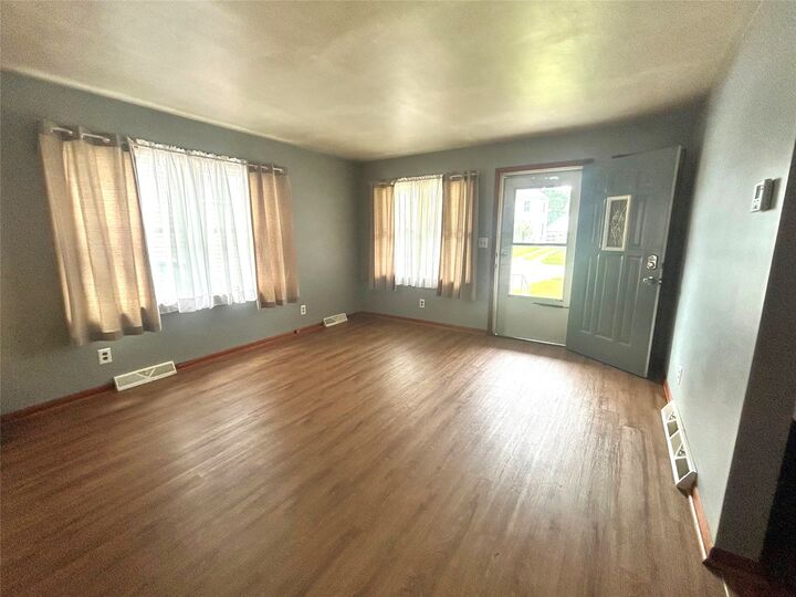 Property Photo:  413 Halley Street  PA 16511 