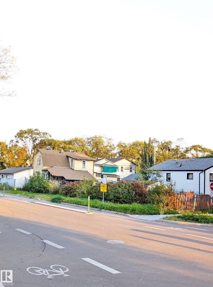 Property Photo: 9115 119 Avenue NW AB T5B 0W8