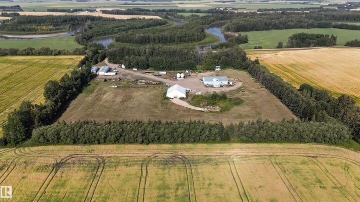 Property Photo:  61411 Rge Road 272  AB T7P 2P4 
