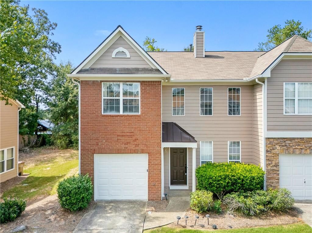 Property Photo: 109 Oak Green Drive GA 30044