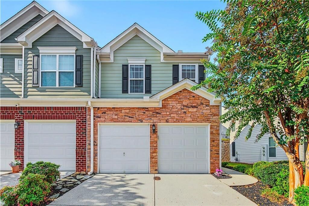 Property Photo: 131 Flatwood Trail GA 30066