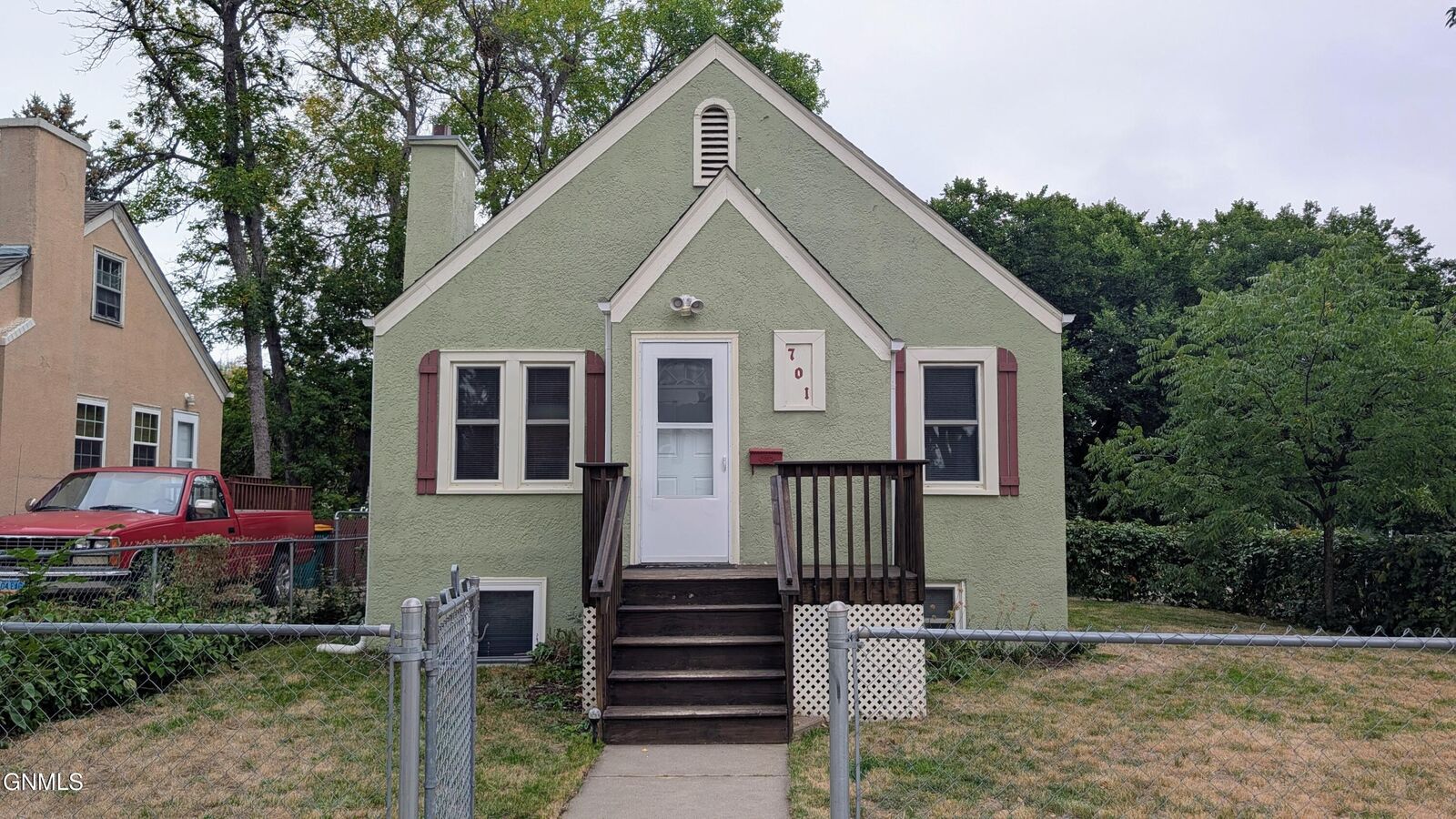 Property Photo:  701 17th Street  ND 58501 