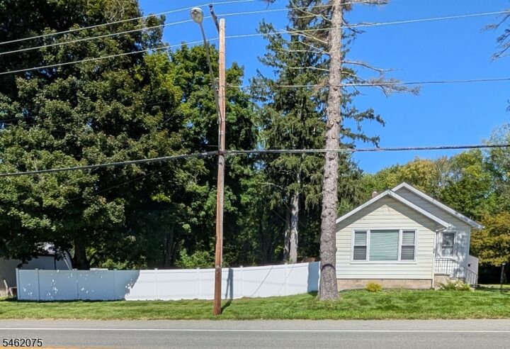 Property Photo: 322 E Washington Ave NJ 07882