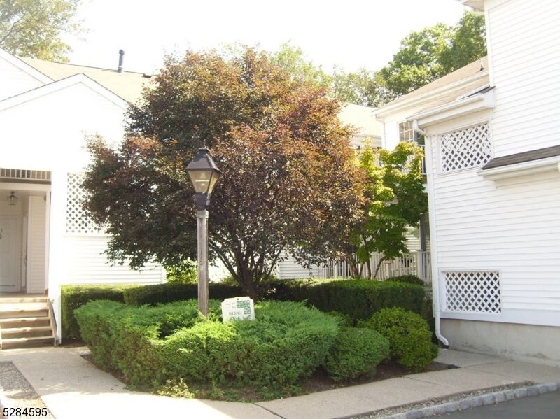Property Photo: 73 Smithfield Court NJ 07920