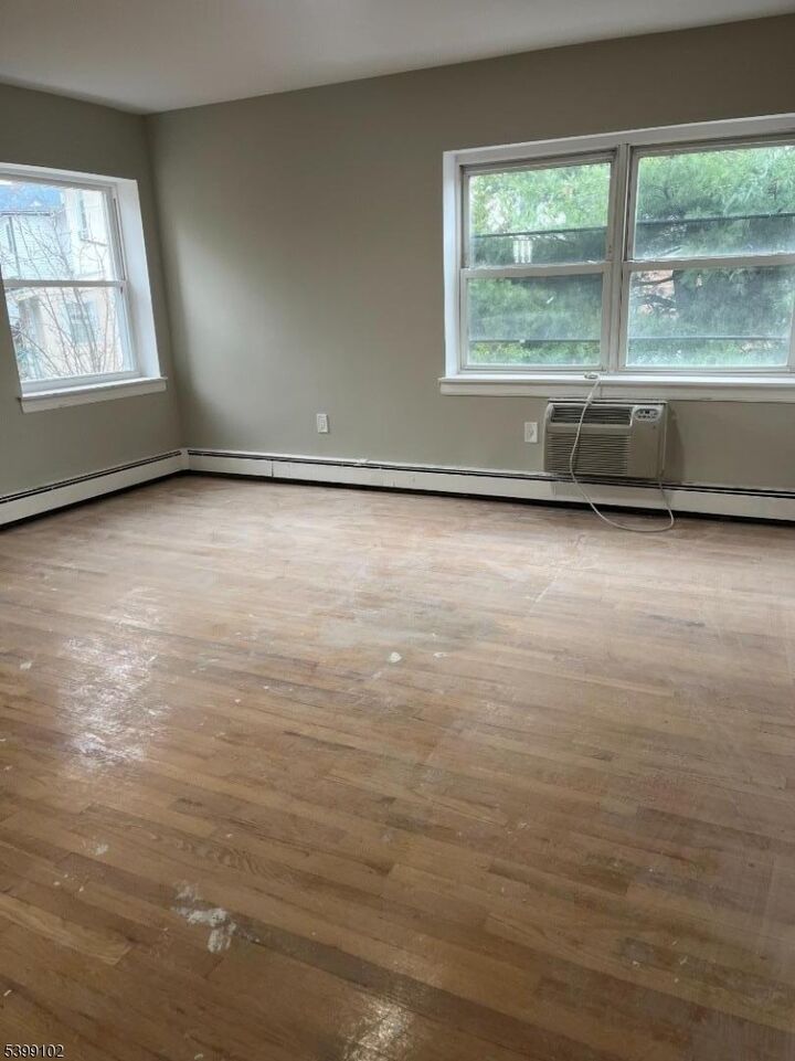 Property Photo: 354 S Orange Ave 2D NJ 07079