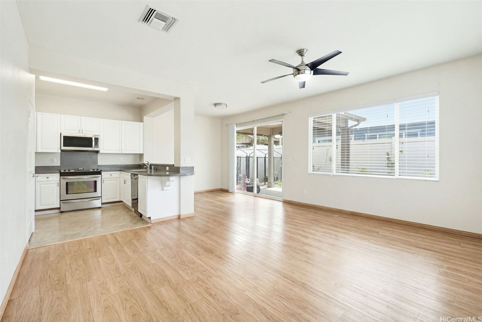 Property Photo:  91-2292 Kanela Street T80  HI 96706 
