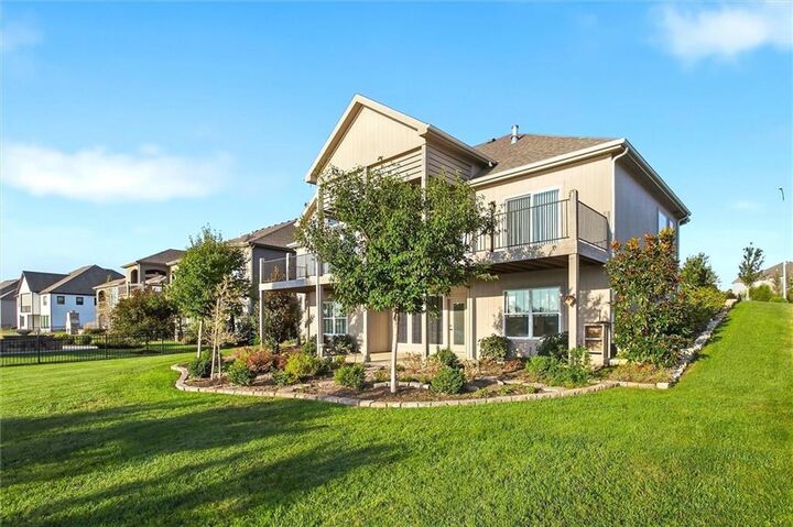 Property Photo: 4313 Lakeshore Drive KS 66007