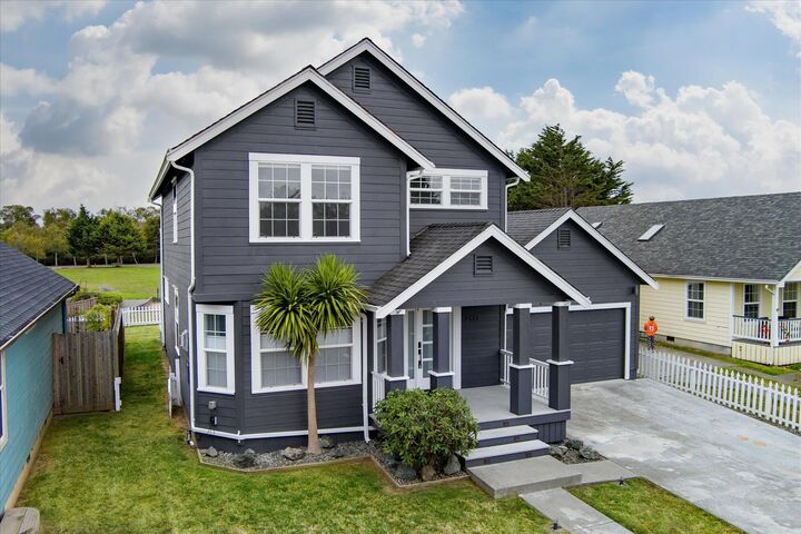 Property Photo:  2171 Tina Court  CA 95521 