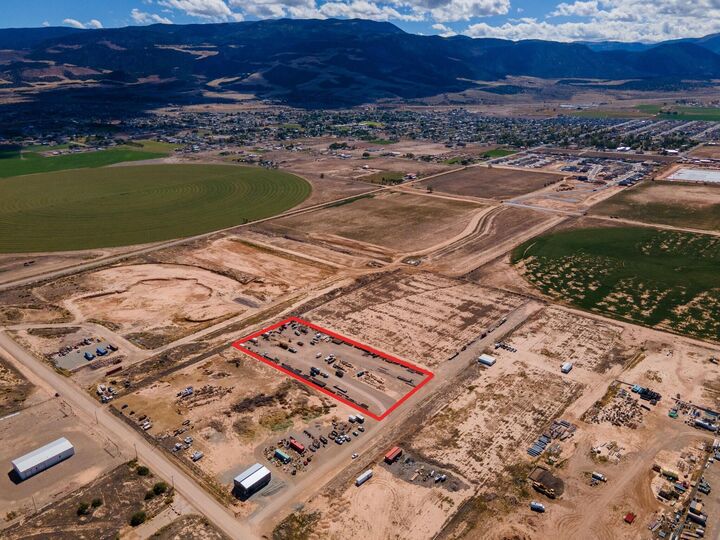 Property Photo:  5520 N 750 E  UT 84721 
