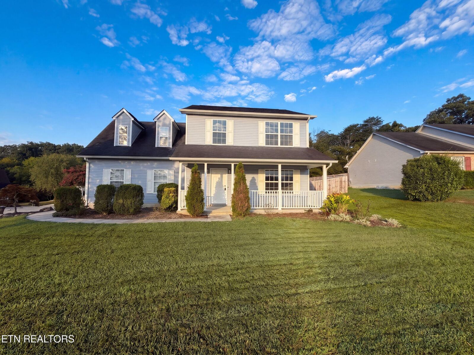 Property Photo: 7111 Pinecroft Lane TN 37914