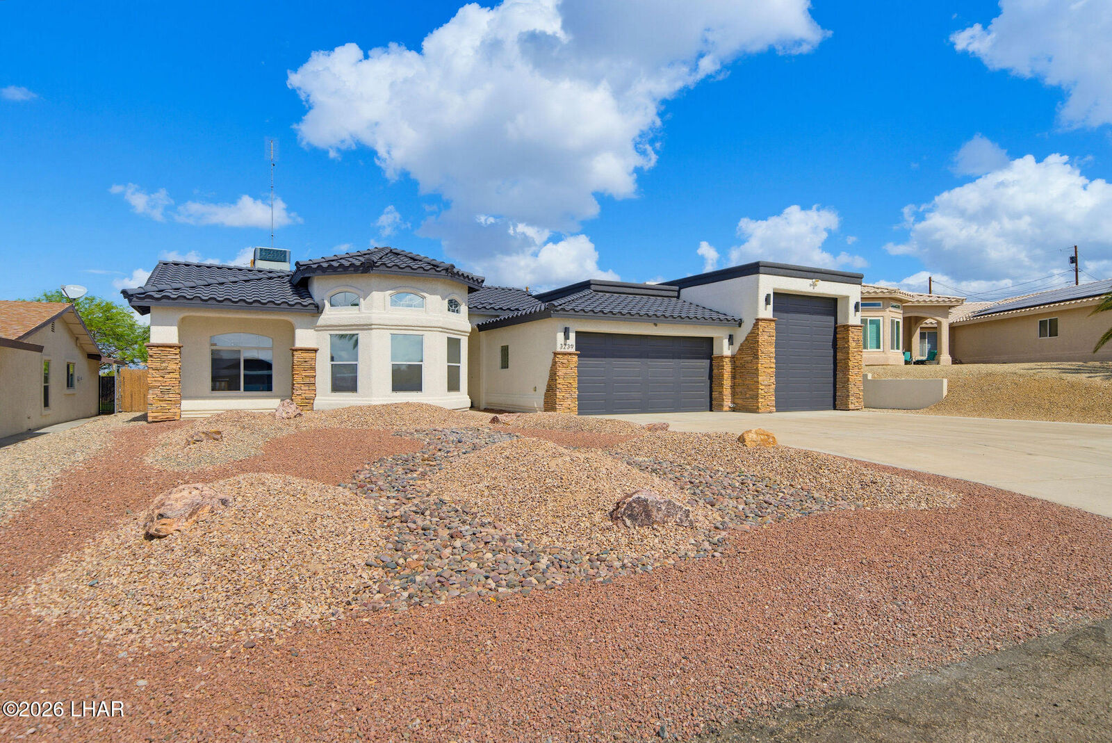 Property Photo: 3239 Thistle Dr AZ 86406