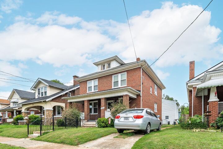 Property Photo:  663 SE Murray Avenue  VA 24013 