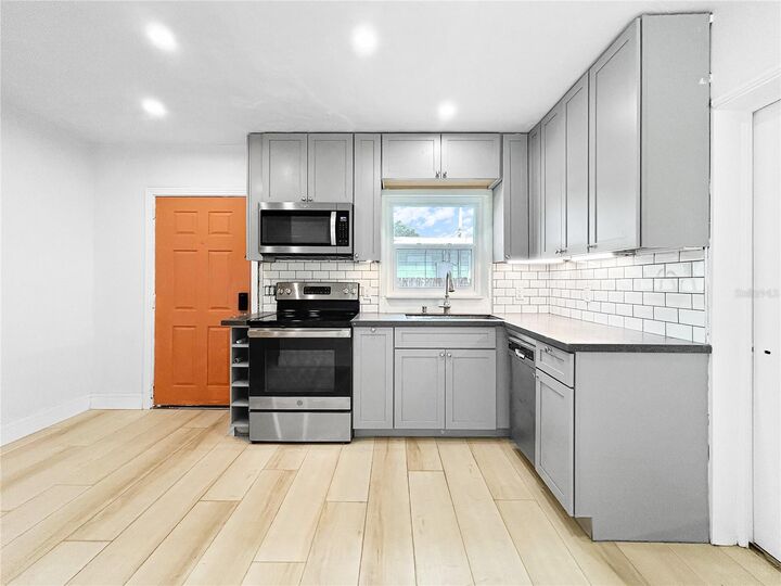 Property Photo: 5021 9th Avenue S FL 33707