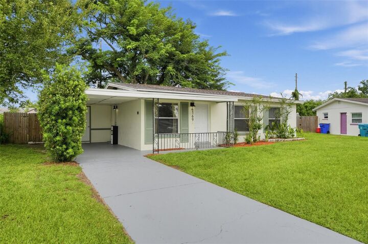 Property Photo:  4169 Gaither Street  FL 32811 
