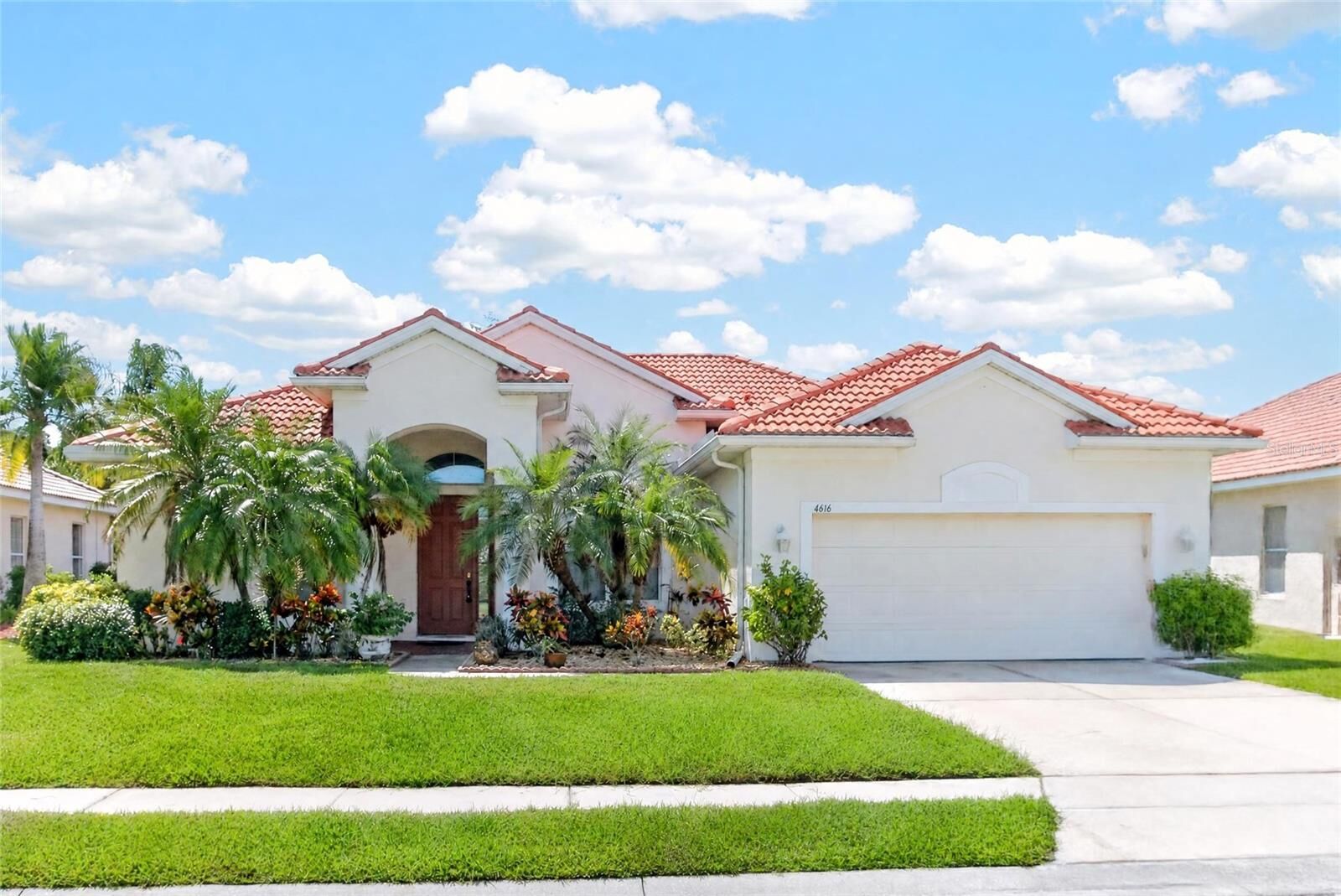 Property Photo:  4616 62nd Avenue E  FL 34203 