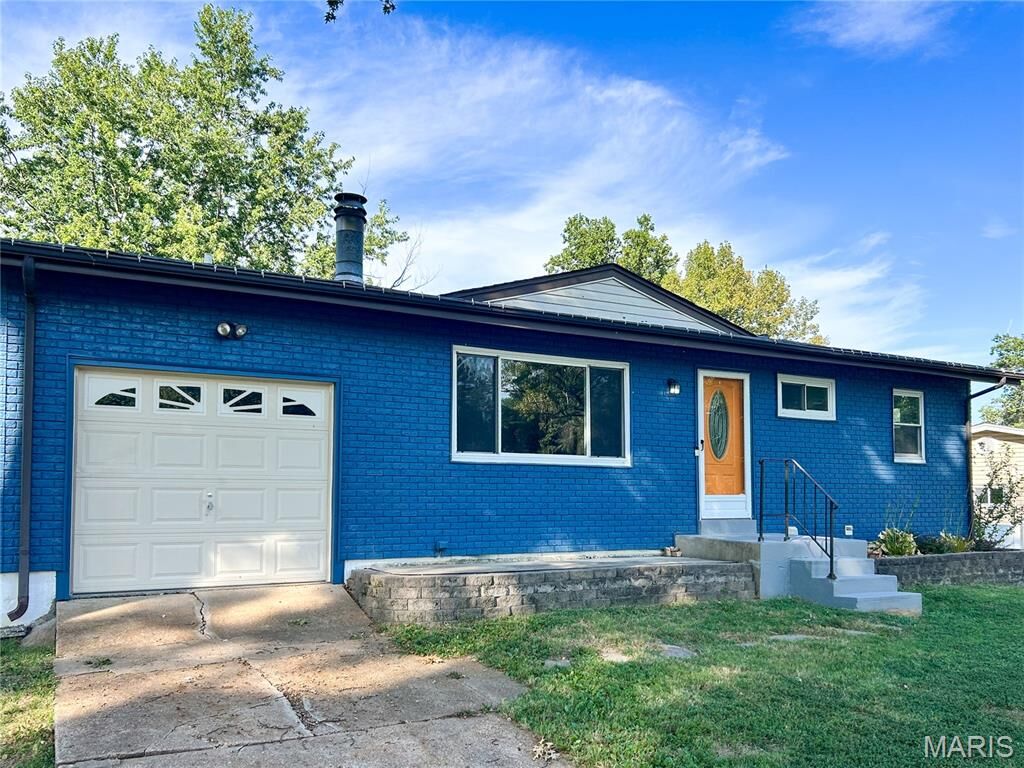 Property Photo:  155 Martigney Drive  MO 63129 